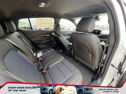 New 2026 Buick Envista Preferred image 18