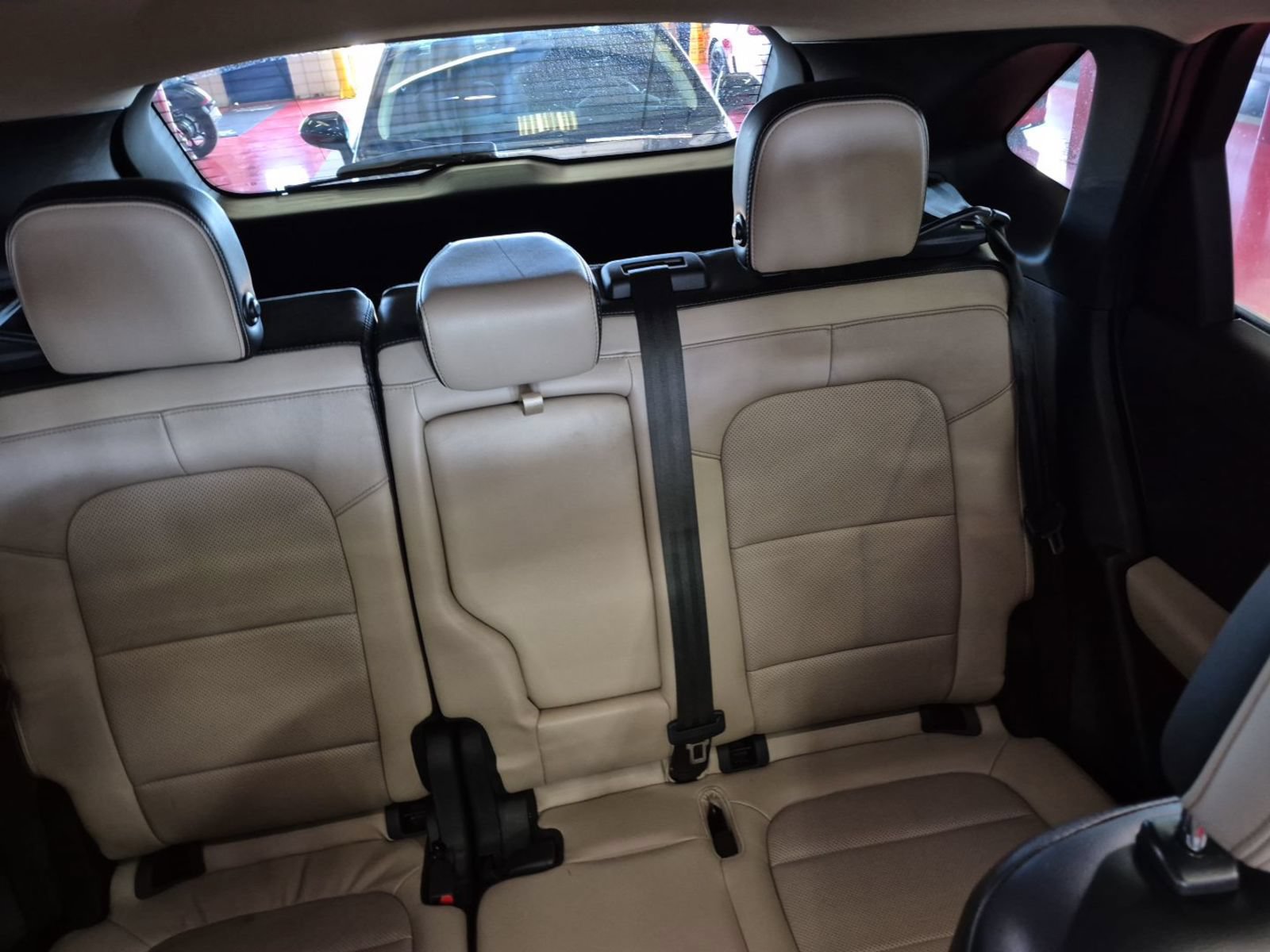 Used 2020 Ford Escape Titanium AWD/4WD image 6