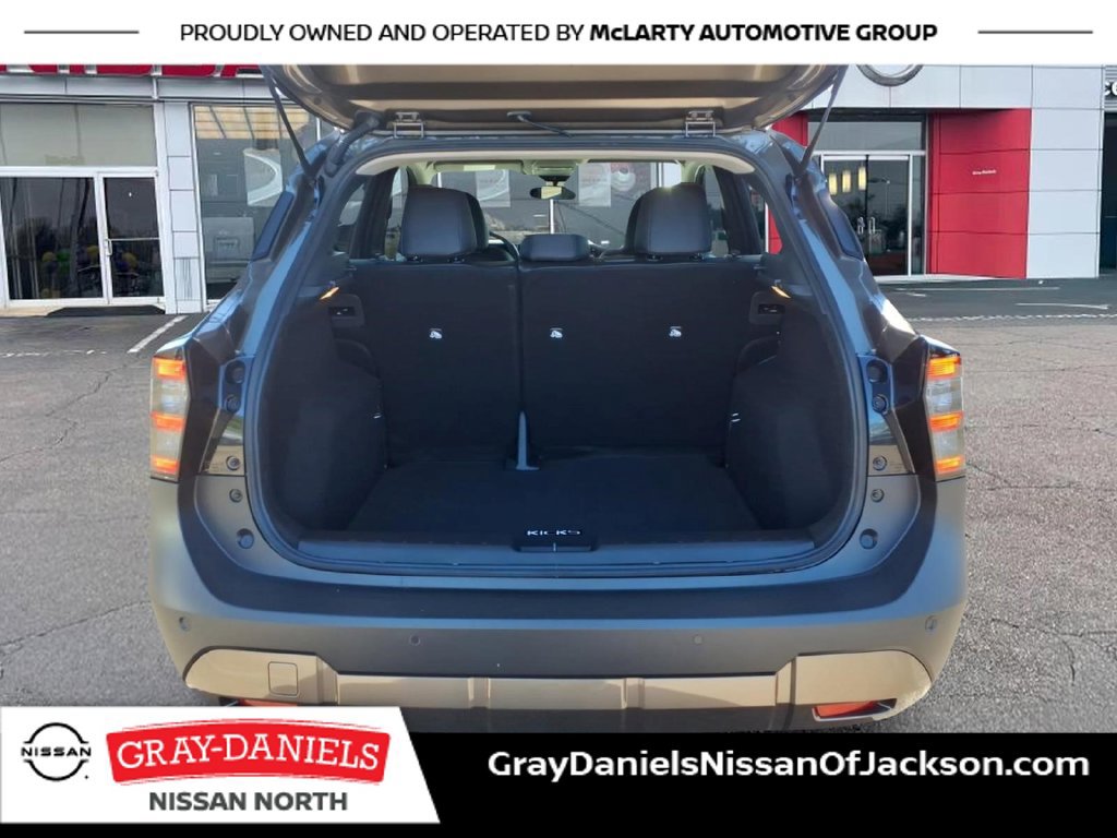 Certified 2027 Nissan Kicks SR FWD image 9