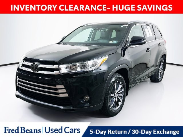 Used 2017 Toyota Highlander XLE AWD/4WD image 3