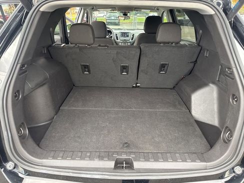 Used 2024 Chevrolet Equinox LT image 12