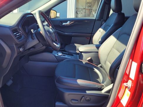 New 2026 Ford Escape ST-Line w/ Cold Weather Package image 5