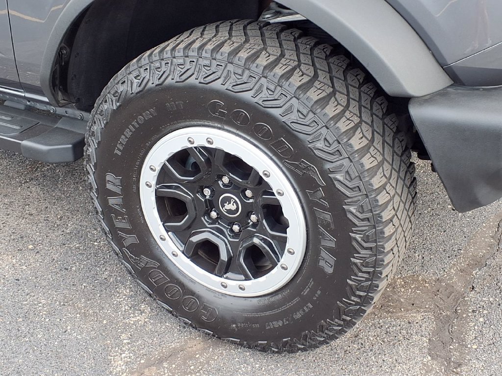Certified 2023 Ford Bronco Outer Banks w/ Sasquatch Package AWD/4WD image 35