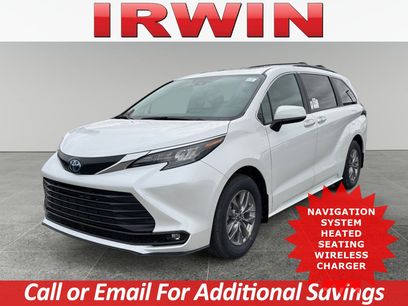 New 2025 Toyota Sienna XLE