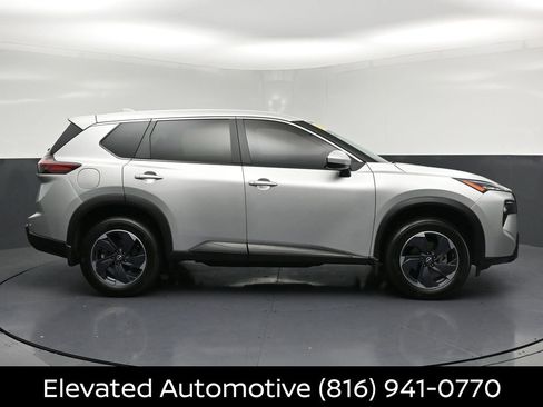 Certified 2025 Nissan Rogue SV AWD/4WD image 26