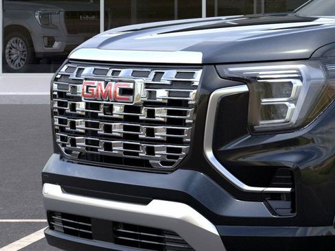 New 2026 GMC Terrain Denali w/ LPO, Black Badging Package image 13