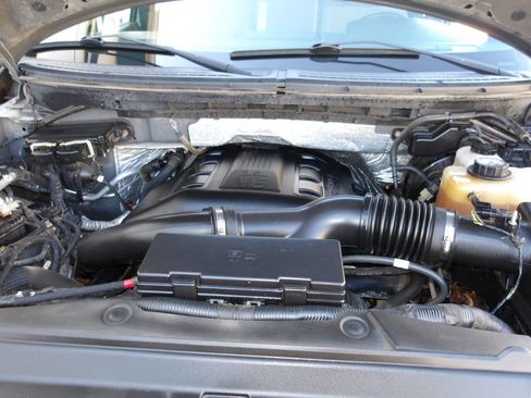 Used 2012 Ford F150 XLT w/ XLT Chrome Pkg AWD/4WD image 24