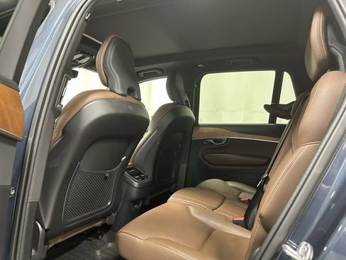 Used 2024 Volvo XC90 B5 Plus w/ Protection Package Premier image 10