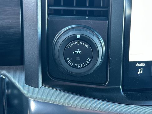 New 2025 Ford F150 Lariat w/ Equipment Group 501A Mid image 28