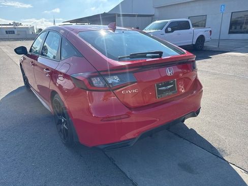 Used 2022 Honda Civic Sport image 3