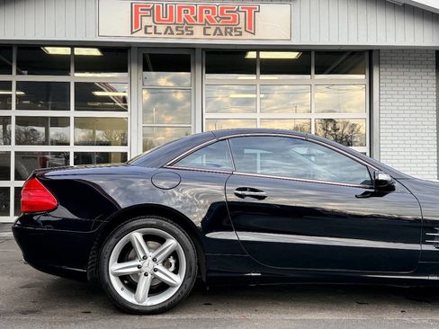 Used 2019 Mercedes-Benz AMG GT 63 image 9