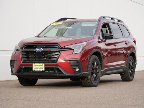 Used 2023 Subaru Ascent Onyx Edition image 7