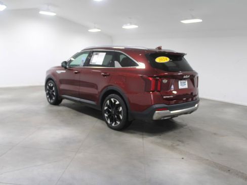 Used 2024 Kia Sorento SX image 7