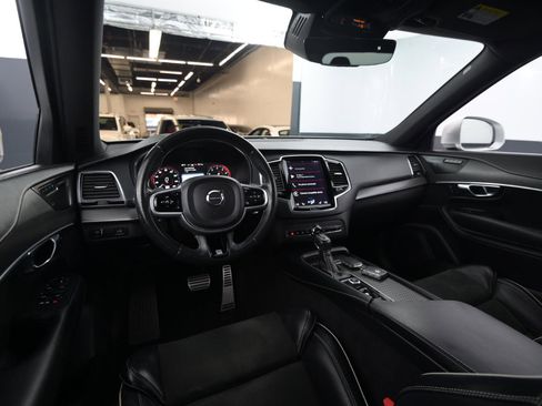 Used 2019 Volvo XC90 T6 R-Design w/ Protection Package image 29