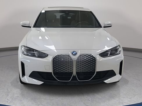 Certified 2025 BMW i4 eDrive40 image 3