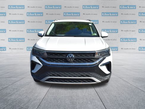 Used 2024 Volkswagen Taos SE AWD/4WD image 9