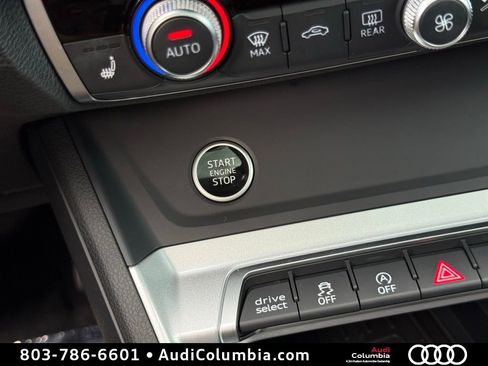 Used 2025 Audi Q3 2.0T Premium w/ Convenience Plus Package image 32