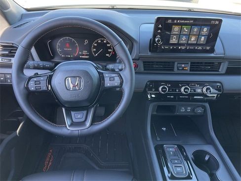 New 2025 Honda Pilot TrailSport image 12