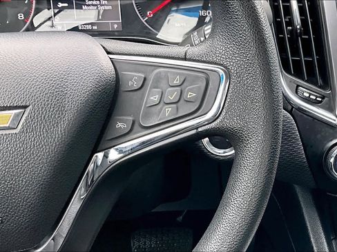 Used 2019 Chevrolet Cruze LT w/ Convenience Package image 25