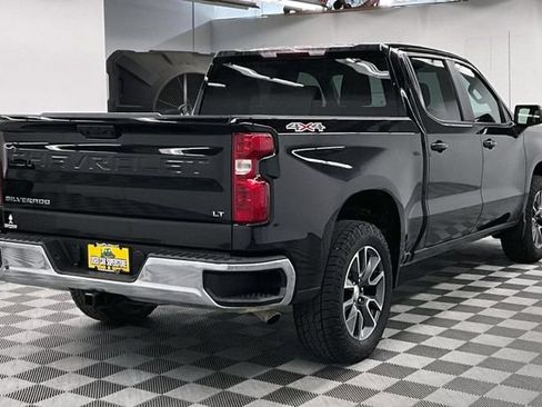 Used 2023 Chevrolet Silverado 1500 LT AWD/4WD image 13
