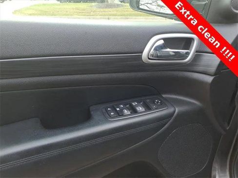 Certified 2020 Jeep Grand Cherokee Laredo image 9