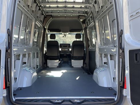 New 2026 Mercedes-Benz Sprinter 2500 image 15