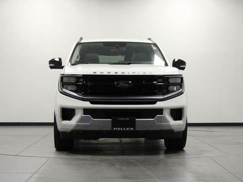 Used 2025 Ford Expedition Platinum w/ Platinum Ultimate Package AWD/4WD image 9