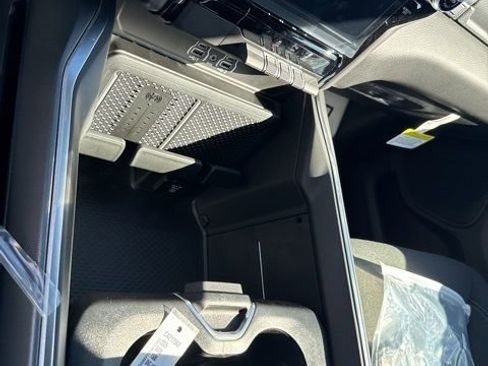 New 2026 RAM 1500 Big Horn AWD/4WD image 15