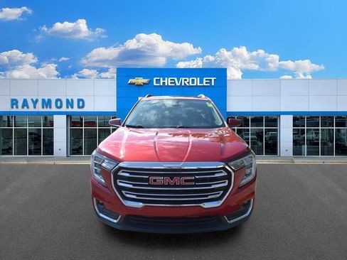 Used 2022 GMC Terrain SLT w/ Infotainment Package II AWD/4WD image 8