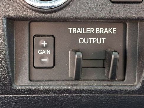 Used 2021 Toyota Tundra Limited w/ Limited Premium Package image 25