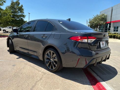 Used 2024 Toyota Corolla SE FWD image 8