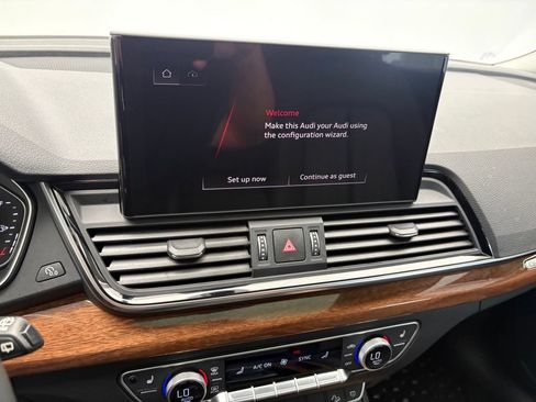 Used 2023 Audi Q5 2.0T Premium w/ Convenience Package AWD/4WD image 35