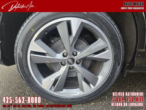 Used 2022 Audi Q4 e-tron Prestige image 16