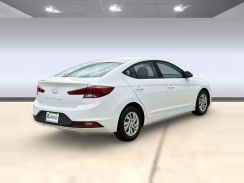 Used 2019 Hyundai Elantra SE FWD image 9