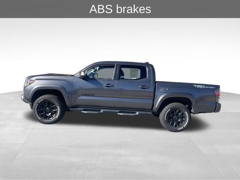 Used 2021 Toyota Tacoma TRD Sport image 9