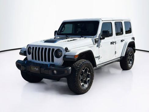 Used 2023 Jeep Wrangler Unlimited Rubicon 4xe w/ Cold Weather Group AWD/4WD image 3
