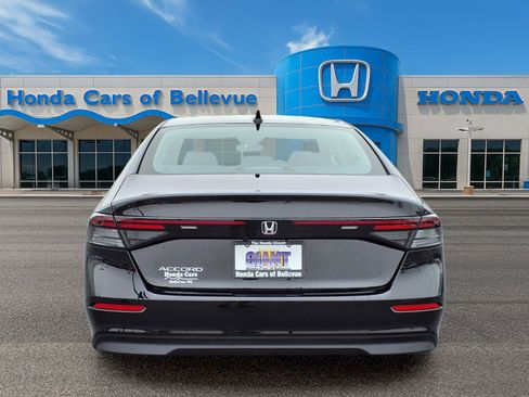 New 2026 Honda Accord SE image 4