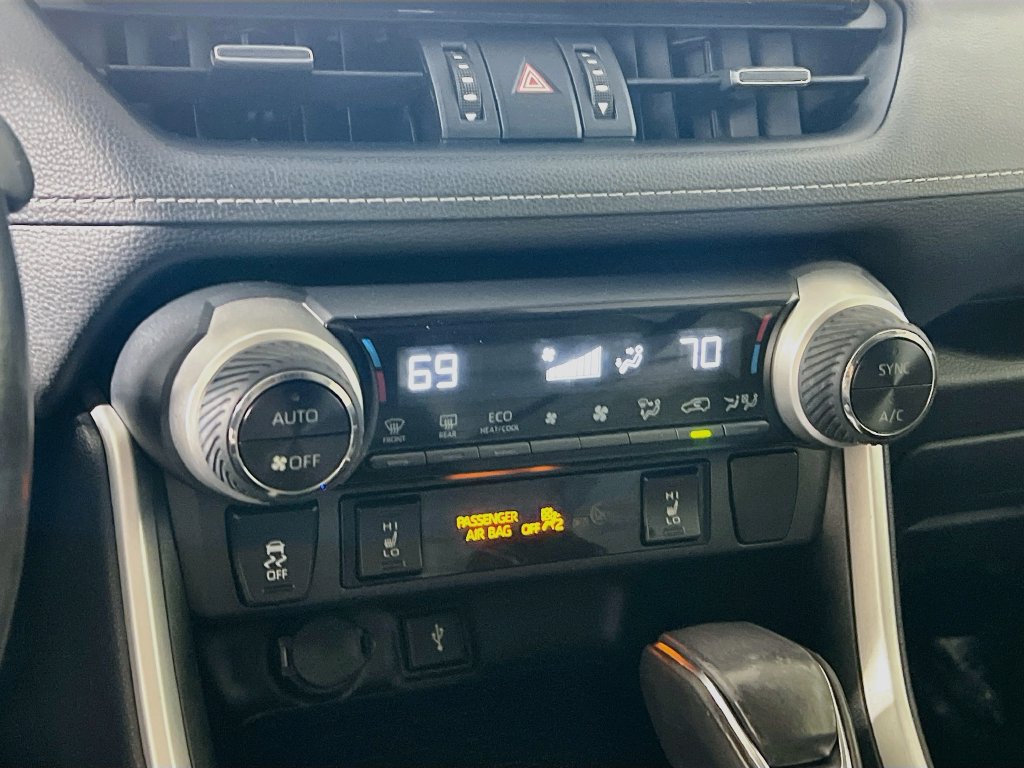 Certified 2021 Toyota RAV4 XLE Premium AWD/4WD image 14