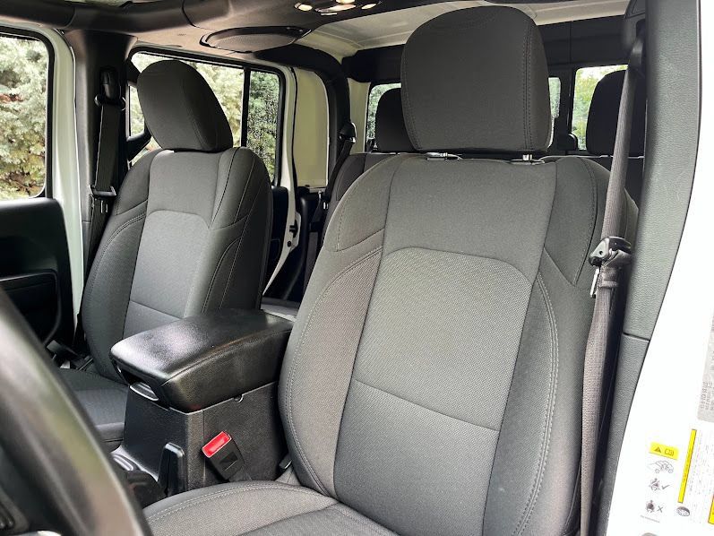 Used 2020 Jeep Gladiator Sport w/ Quick Order Package 24S AWD/4WD image 9
