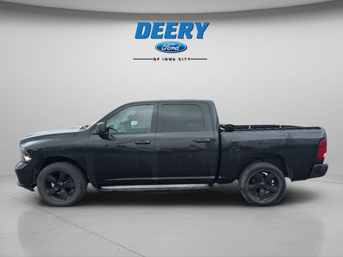 Used 2017 RAM 1500 Express w/ Black Ram 1500 Express Group AWD/4WD image 8