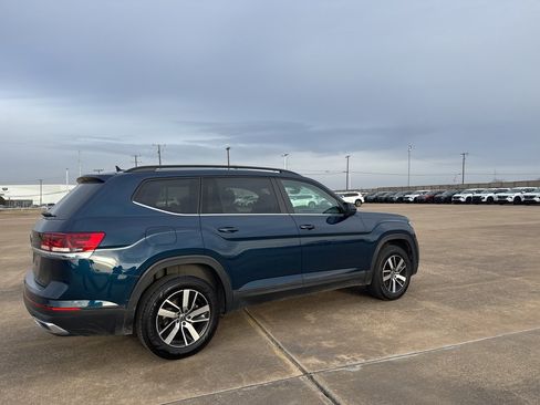 Used 2022 Volkswagen Atlas SE image 15