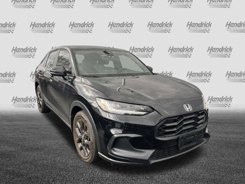 Used 2024 Honda HR-V Sport image 3
