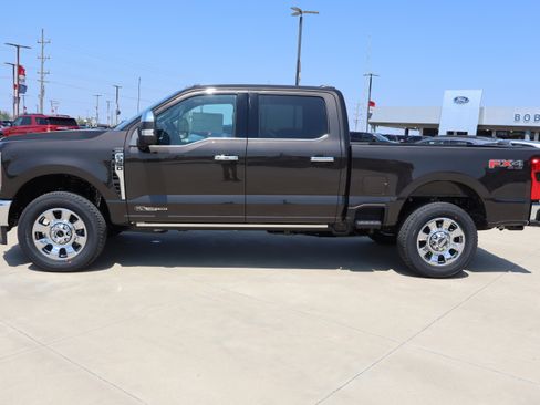 New 2025 Ford F350 Lariat w/ Lariat Ultimate Package image 8