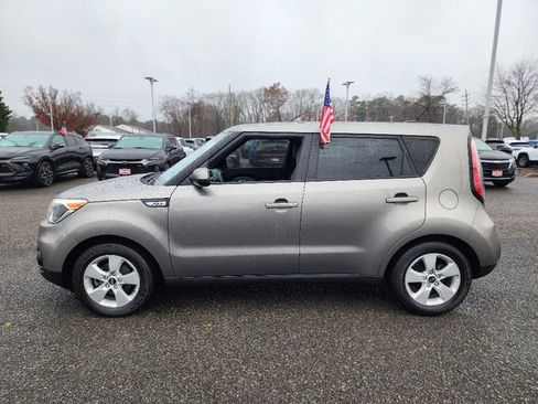 Used 2018 Kia Soul image 15