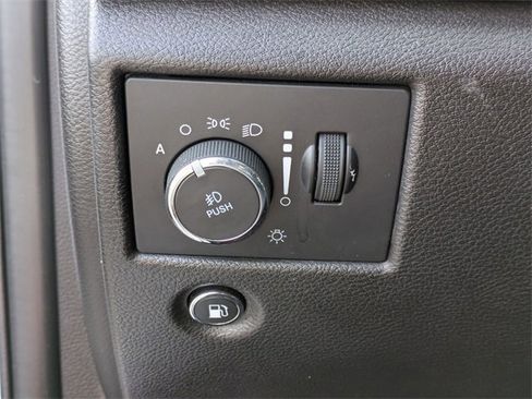 Used 2021 Jeep Grand Cherokee Limited image 15