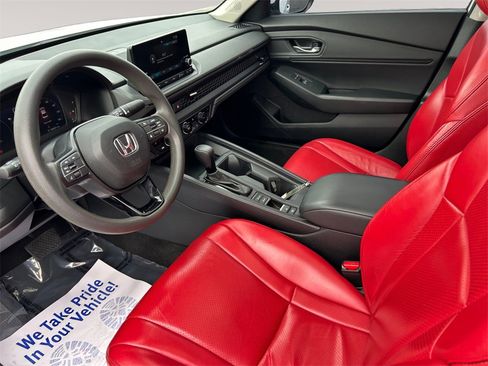 Used 2023 Honda Accord EX image 10