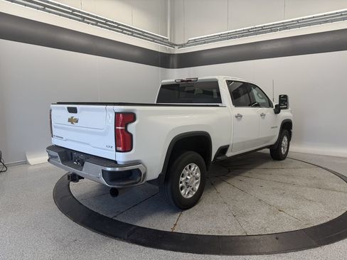 Used 2024 Chevrolet Silverado 3500 LTZ w/ LTZ Plus Package AWD/4WD image 5