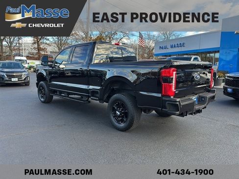 Used 2024 Ford F350 XLT w/ XLT Premium Package image 5