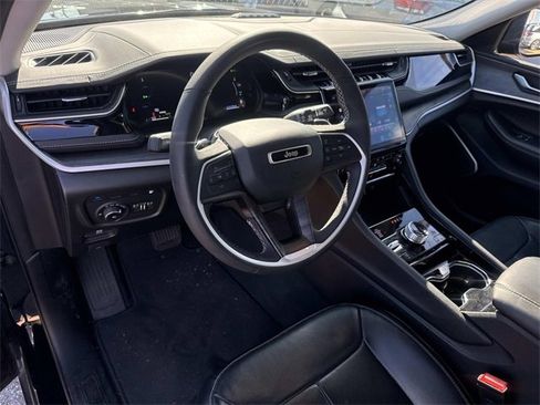 Used 2022 Jeep Grand Cherokee Limited 4xe w/ Luxury Tech Group II image 24