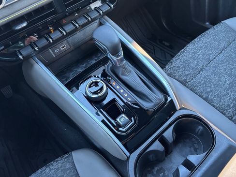 Used 2024 Chevrolet Colorado ZR2 w/ ZR2 Bison Edition image 21